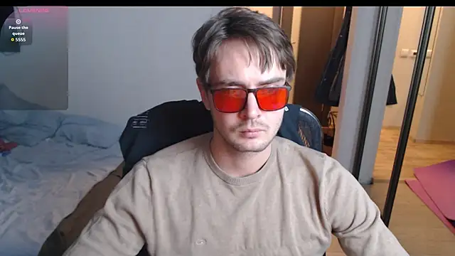 lucky_swimmer's cam snapshot