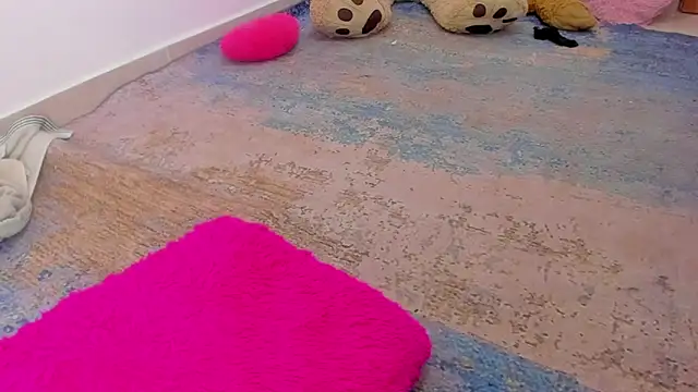 Emma_lean live sex cam