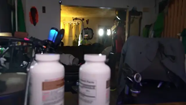 MasterDaddyCool's cam snapshot