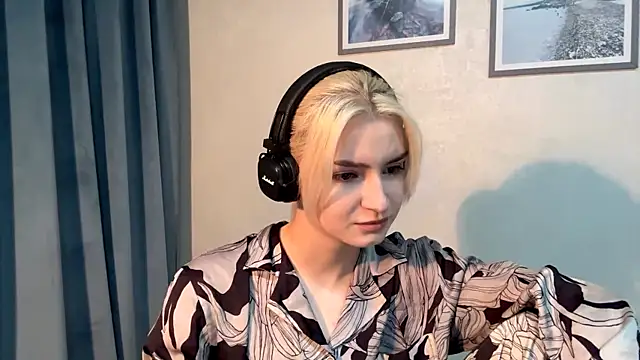 Cindi_Jacobs's cam snapshot