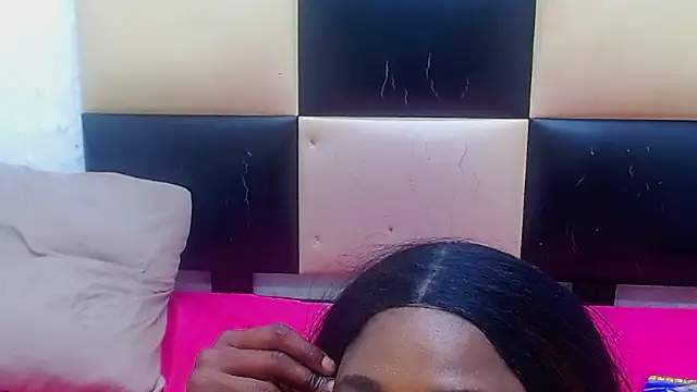 RoxyBuchxx's cam snapshot