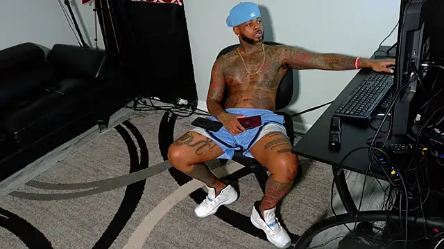 SLANGONDEMHOES's cam snapshot