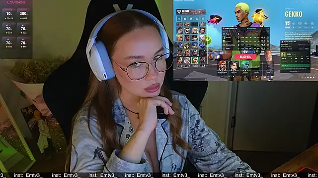 Emili1-'s cam snapshot