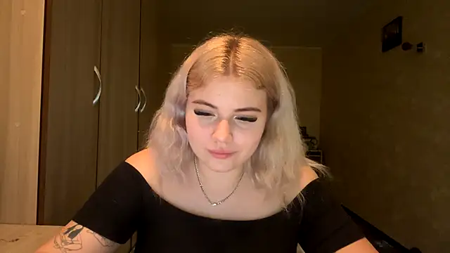 sunshinyflash's cam snapshot