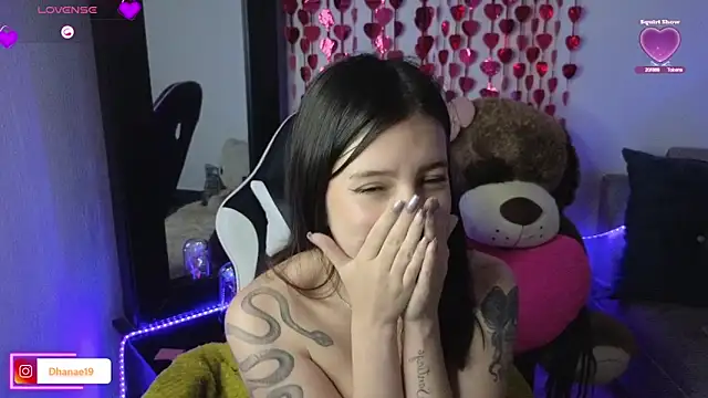 Dhanaee's cam snapshot