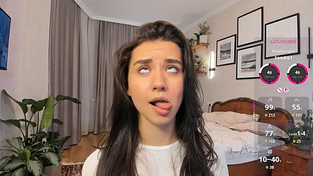 NicoleLuv live sex cam