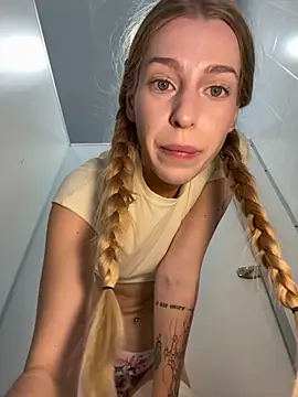 kira_mia's cam snapshot