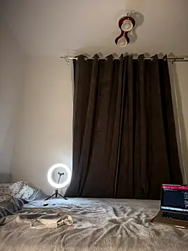 Ella_Charm live sex cam