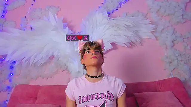 Leo_Glow's cam snapshot