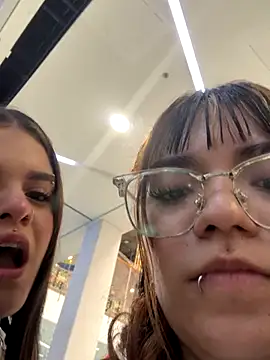 angie_rousse_'s cam snapshot