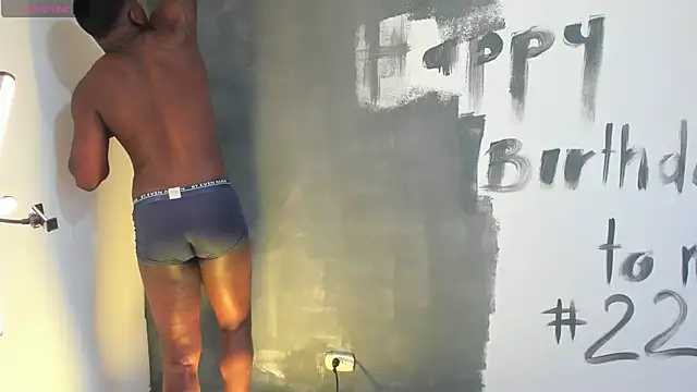 Troykhalil's cam snapshot