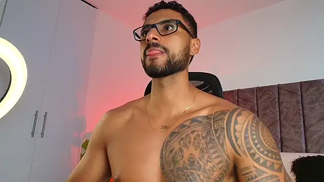 LiamGarcia1's cam snapshot