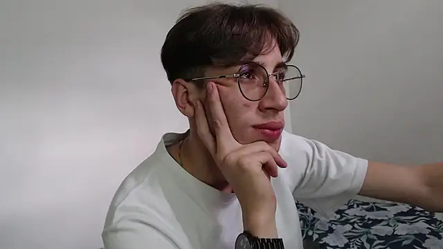 Dio__morningstar's cam snapshot