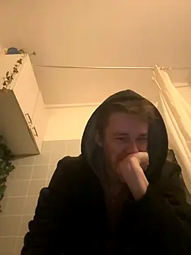 Toyjungee's cam snapshot