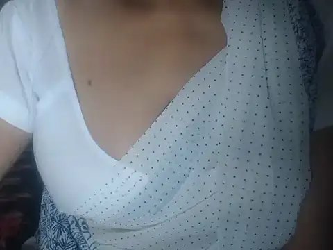 Hotronita123's cam snapshot