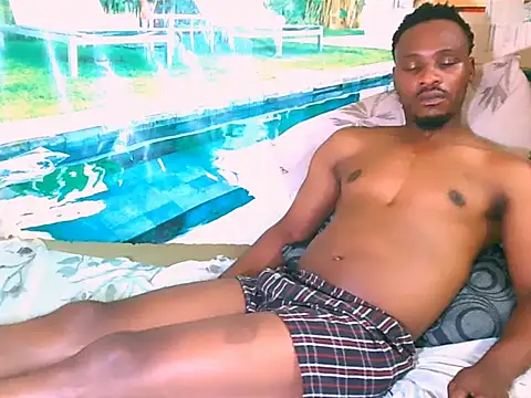 EbonyTiger69's cam snapshot