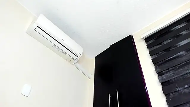 vanesadimaria's cam snapshot