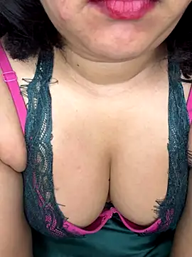 Tara_girl01's cam snapshot