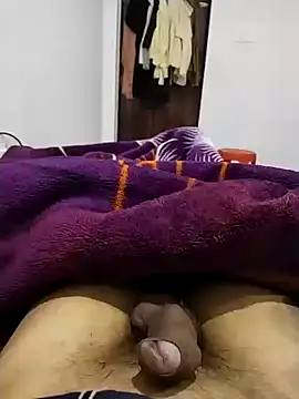 Playboyx143@xh's cam snapshot