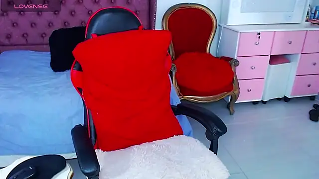 rubyylowell live sex cam