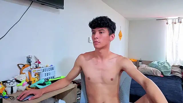 TwoBoys4Cum's cam snapshot