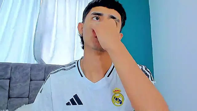 Anthony_carter's cam snapshot