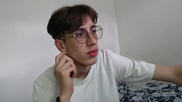 Dio__morningstar's cam snapshot