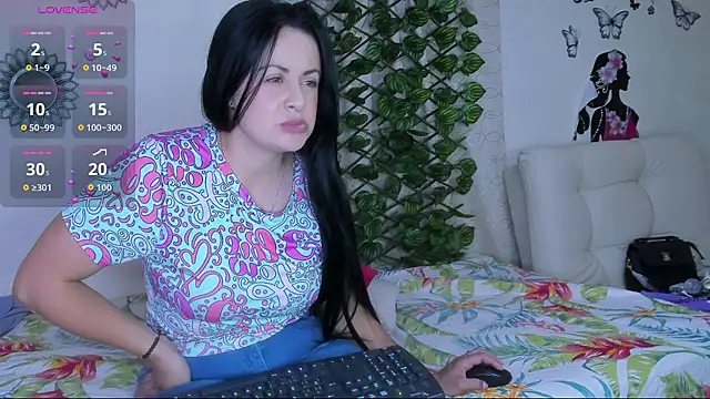 Juli_Castillo8 live sex cam