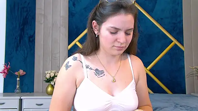 MisteryBlush live sex cam