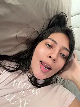 Sophie__Foxxx live sex cam