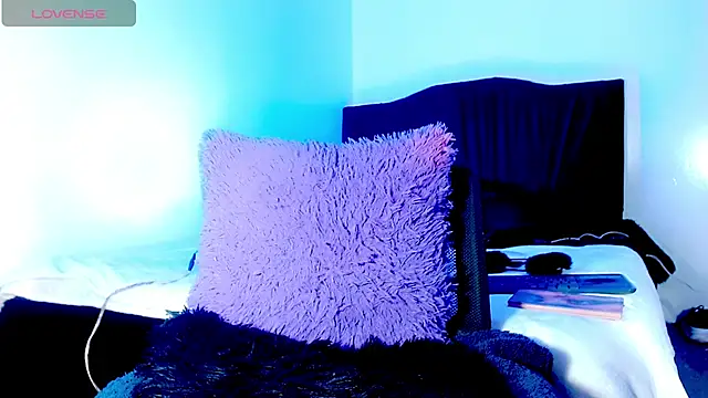 emelly_horny_ live sex cam