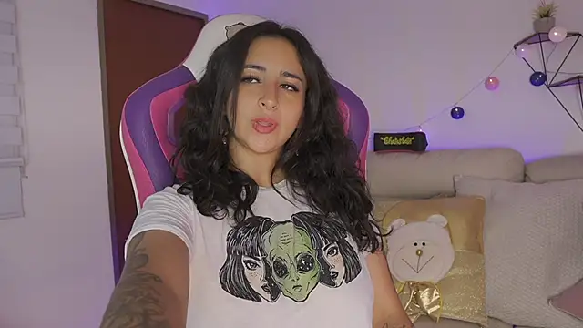 Enola_Holmes_ live sex cam