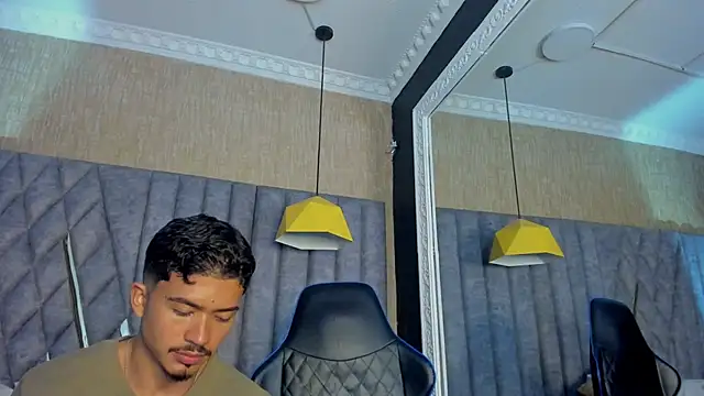 NicolaiKarav live sex cam