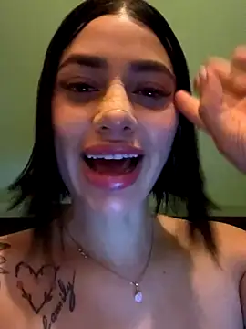 AlannaEvons live sex cam