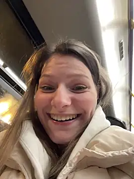 MaryHiggins live sex cam