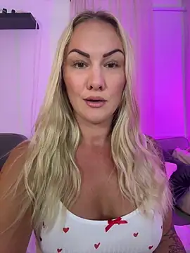 NastyMilf_ live sex cam