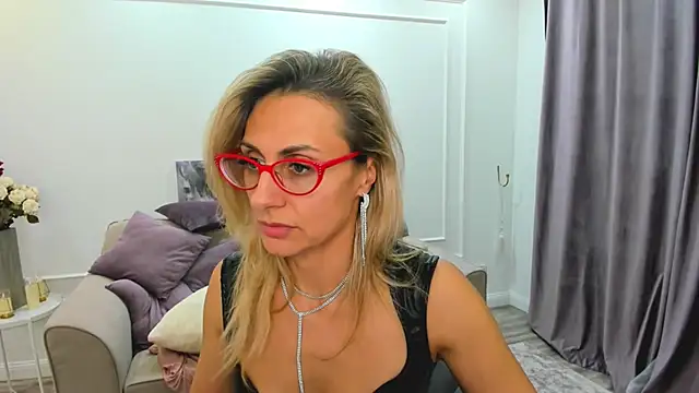 MuseOfStage's cam snapshot