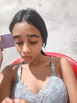 Zoe_Sweett18 live sex cam