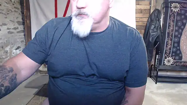 Newfiesausage1972 live sex cam