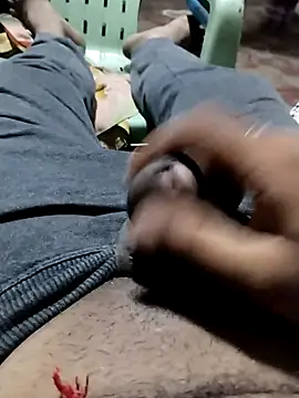 Tamil_boygirl_pussy_rider's cam snapshot