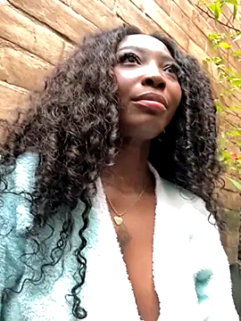 EmilyKisx live sex cam