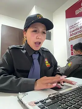 Emily-7_ live sex cam