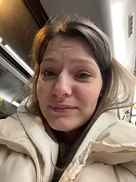 MaryHiggins live sex cam