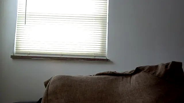 WhiskeyWood_DuhGOD's cam snapshot