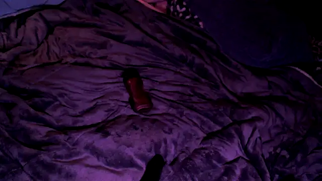 SpunsieLove live sex cam