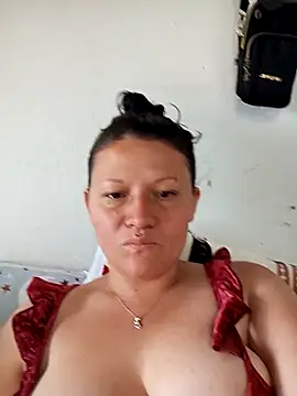 Kattiia1 live sex cam