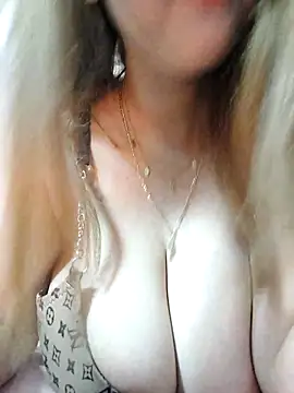 LouNa-Horny- live sex cam