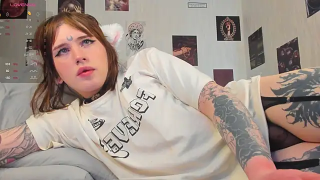 Alice_moonshard live sex cam