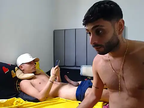 Sexy_accommodating_guys live sex cam