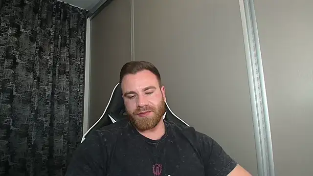 Thori92 live sex cam